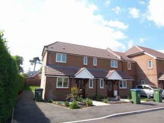 2 bedroom Property For Rent: Brookview..