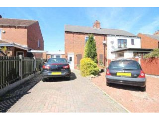 3 bedroom, Semi-detached House house..