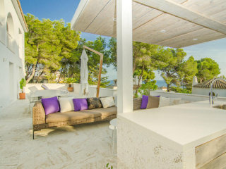 4 Bedrooms - Villa - Alicante - For Sale