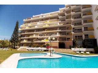 Large 3 Bedroom Apartment in the heart..