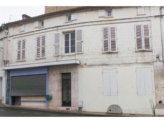 Town House For Renovation