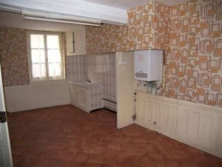 3 Bedroom Village House to Renovate
