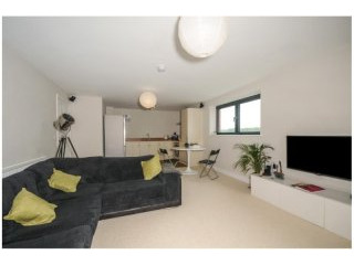 2 Bedroom Flat/Apartment To Rent
