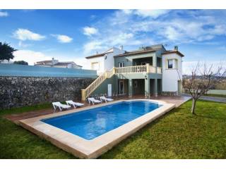 2 Bedrooms - Villa - Alicante - For Sale