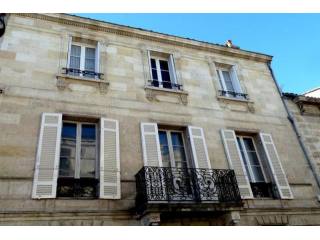 6 bedroom Town House For Sale: 33000..