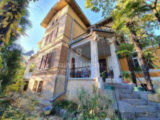 OPATIJA, stan od 244 m2 u austrougarskoj vili drugi red do..