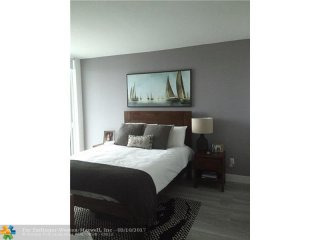 2 bedroom Flat For Sale: 951 Brickell..