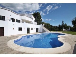 5 Bedrooms - Villa - Malaga - For Sale