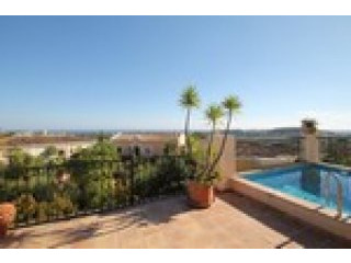 4 Bedrooms - Villa - Malaga - For Sale