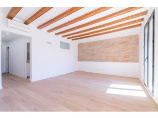 Gothic Quarter Modern 2 Bed Apartment..