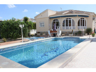 3 Bedrooms - Villa - Alicante - For Sale