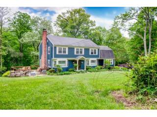 4 bedroom Residence For Sale: Bedford..