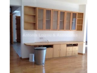 Ground floor and upper house in Platy