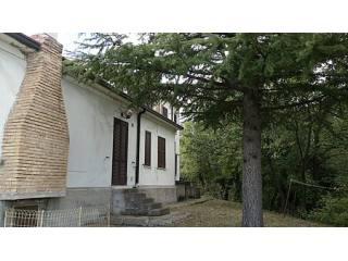 Large detached property which cold be..