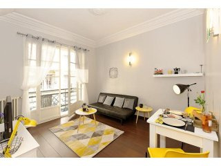 Stunning Renovated One Bed On Victor..