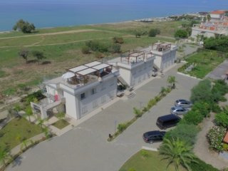2 Bedrooms - Detached - Italy - For Sale