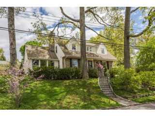 4 bedroom House For Sale: 122 Millard..
