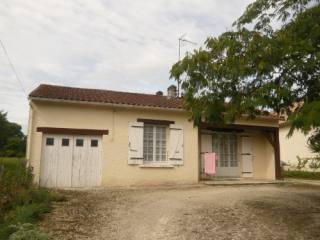 Small 2 bed village house on the..