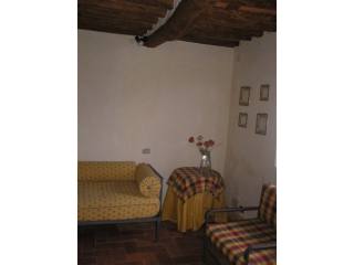 Country/farmhouse - For Sale - Hills..
