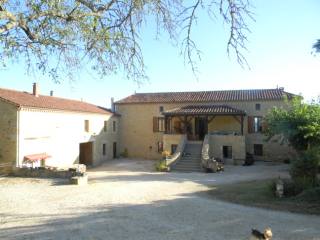 Restored Farmhouse With 2 Gites And..