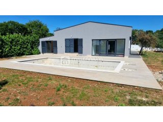 Istra, Barban, 172m2, samostojeća kuća s bazenom