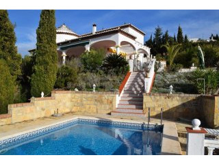 Villa for Sale in Frigiliana 420.000..