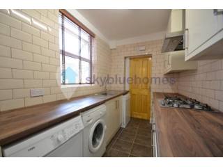 House - Tired of old looking..
