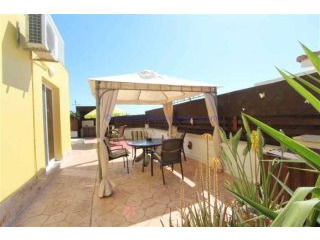 House Semi-detached - For Sale - 3..