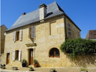 Maison Domme