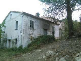 Large Traditional Stone Property With 2..