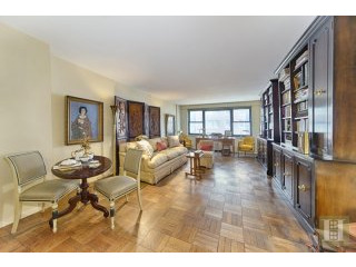 1 bedroom Apartment For Sale: 196 EAST..