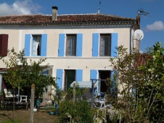 Charming 3 Bedroom Property In Popular..