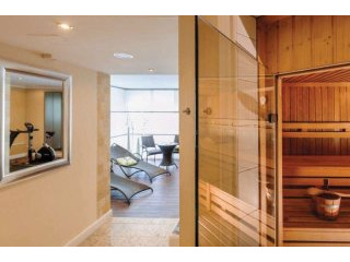 Operator free hotel for sale, close to..