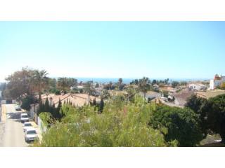 2 Bed Apartment for sale in Marbella