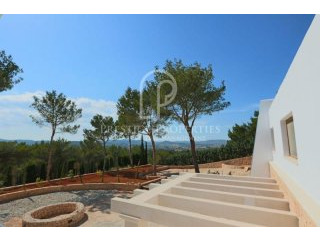 Large villa in a quiet rural area of..