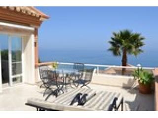 4 Bedrooms - Villa - Malaga - For Sale