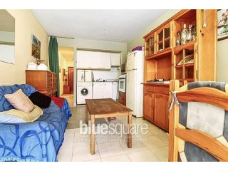 1-Bedroom apartment close to the beach..