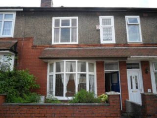 5 Clunton Avenue, Bolton for sale