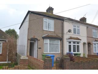 2 bedroom house in Minster On Sea..