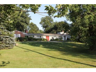 4 bedroom House For Sale: 90 Club Road..