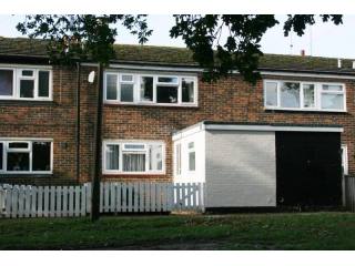 Cedar Drive, Edenbridge, Kent Tn8