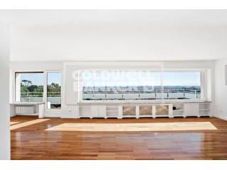 4 Bedrooms - Attic - For Sale