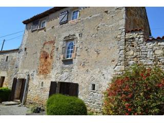 Wonderful 18th century property full of..