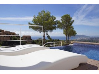 3 Bedrooms - Villa - Alicante - For Sale