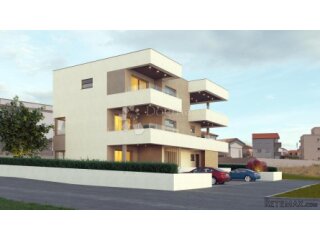 Poljoprivredno 1665m² uz građevinsku zonu – Lukoran