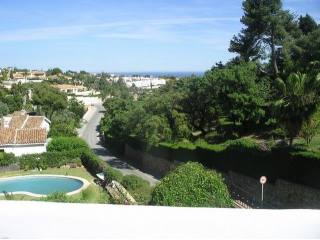 Villa - An established Villa with 3..