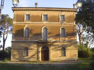 Villa To Restore Near Lake Trasimeno
