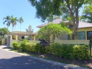 Horseshoe Point: Noble 2 bedroom..