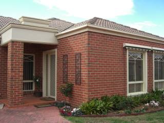 Room to move in this one! - PASCOE VALE..