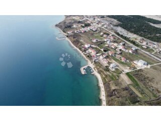PRILIKA - GRAĐEVINSKO ZAMLJIŠTE PRVI RED DO MORA